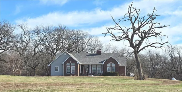 $450,000 | 1301 South Sloan Street, Maysville, MO 64469