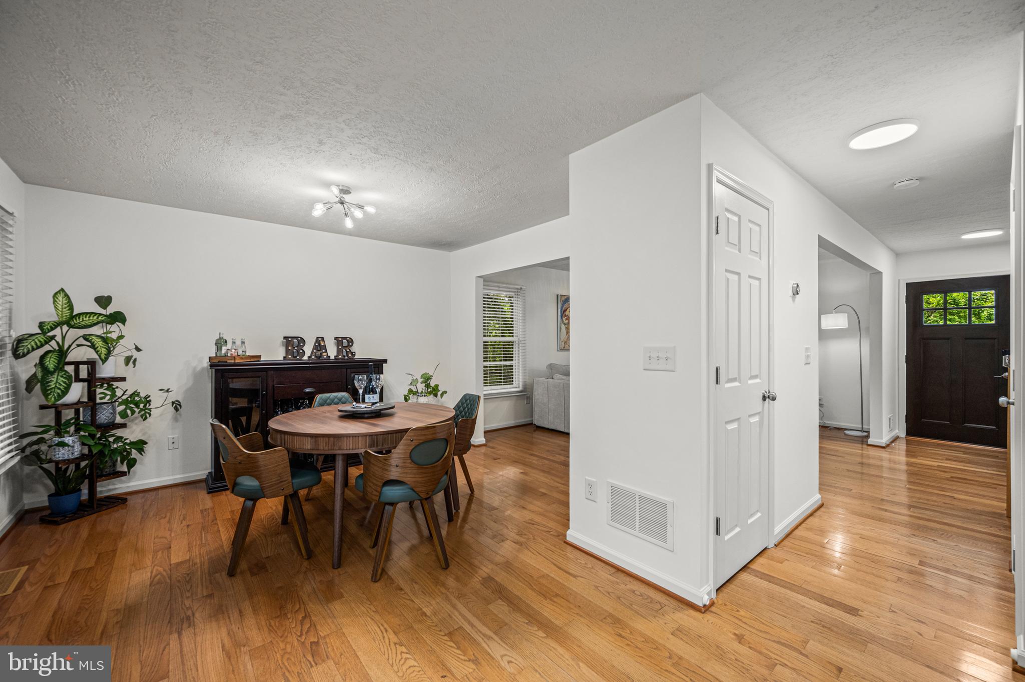 409 Magothy Bridge Road Pasadena, MD 21122 - Photo 9 of 57 Dining Room