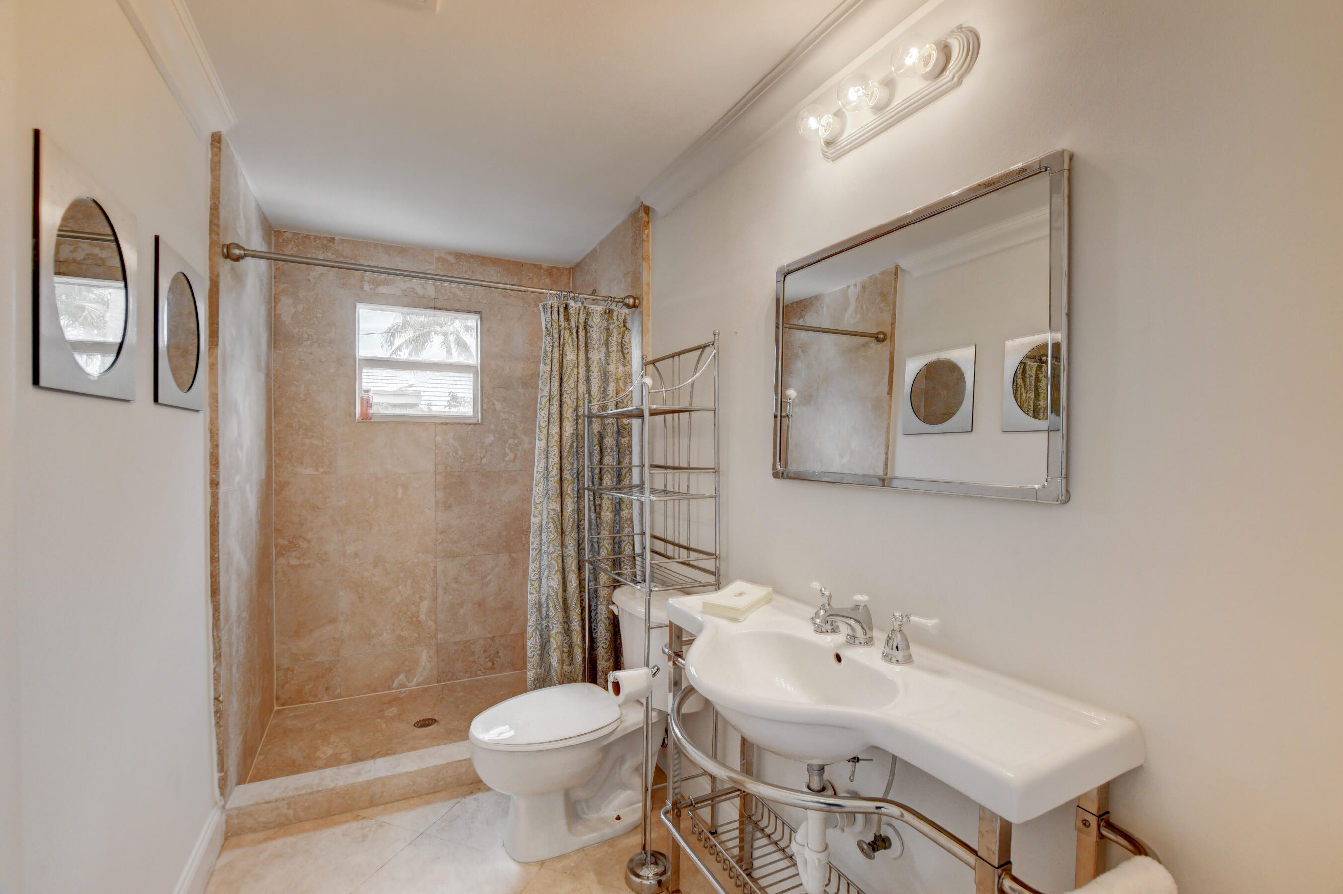 951 Holly Lane Boca Raton, FL 33486 - Photo 35 of 41 3rd Bathroom