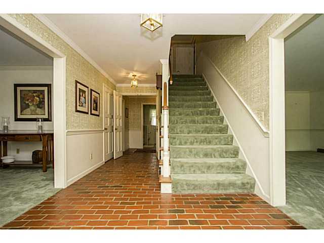 5261 Westbridge Road Columbus, OH 43231 - Photo 3 of 25 Gallery Image 3