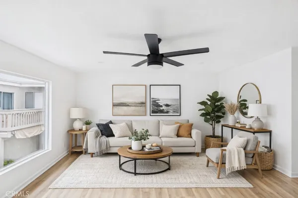 $2,500 | 16951 Hoskins Lane, Unit 5, Huntington Beach, CA 92649