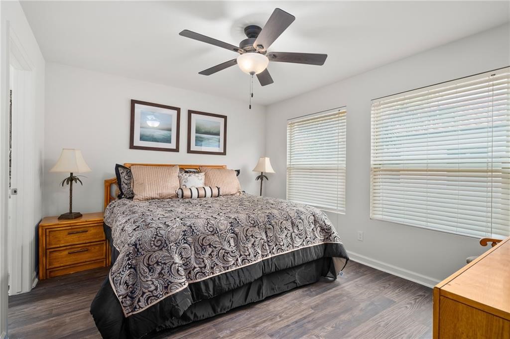 620 Fulton Beach Road, Unit 203 Rockport, TX 78382 - Photo 3 of 37 a bedroom with a bed and a window