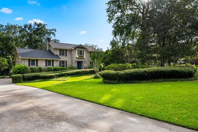 $815,999 | 506 Fairington Drive, Summerville, SC 29485