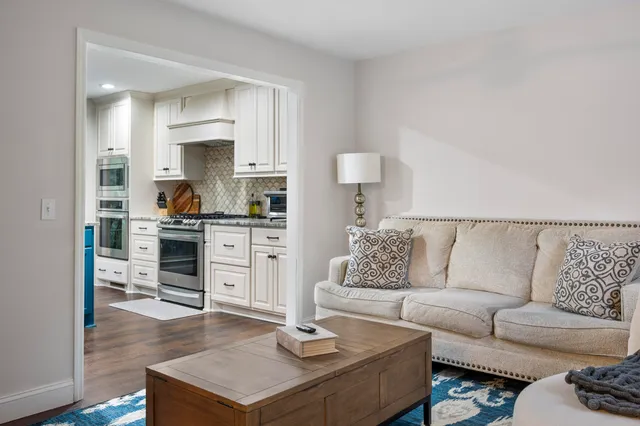 $815,999 | 506 Fairington Drive, Summerville, SC 29485