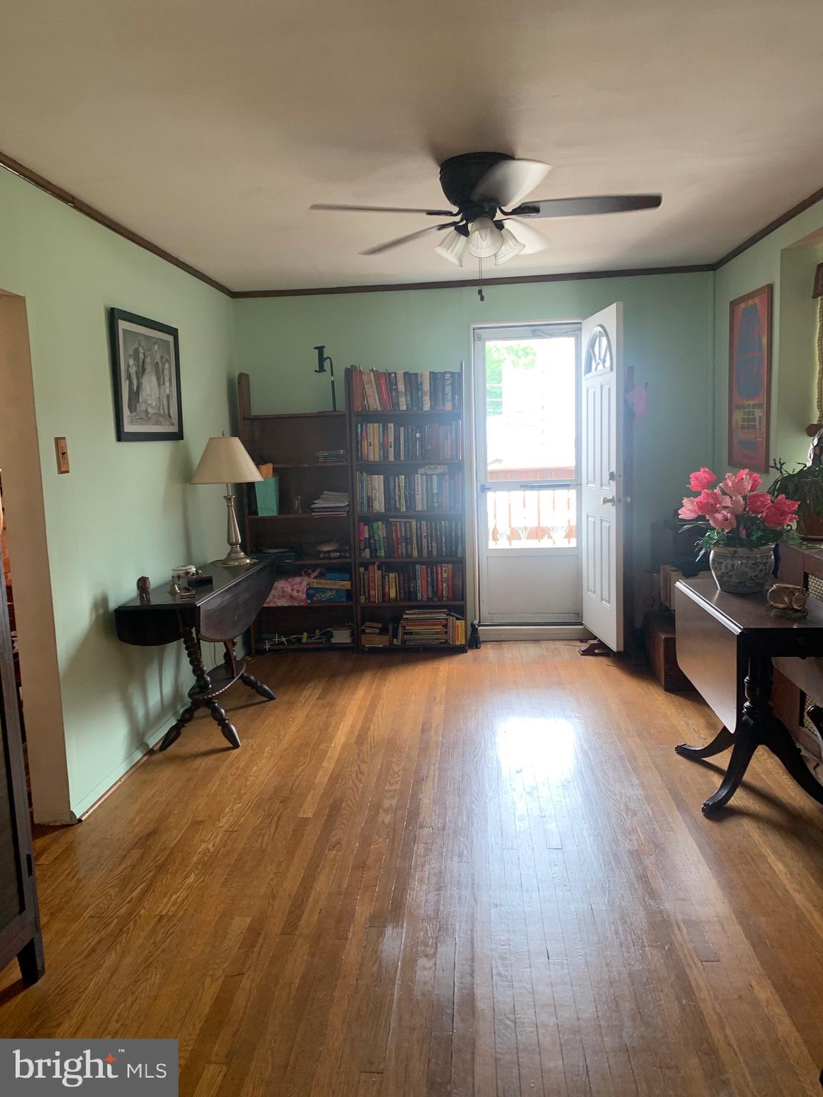 39 Marlborough Road Upper Darby, PA 19082 - Photo 3 of 16