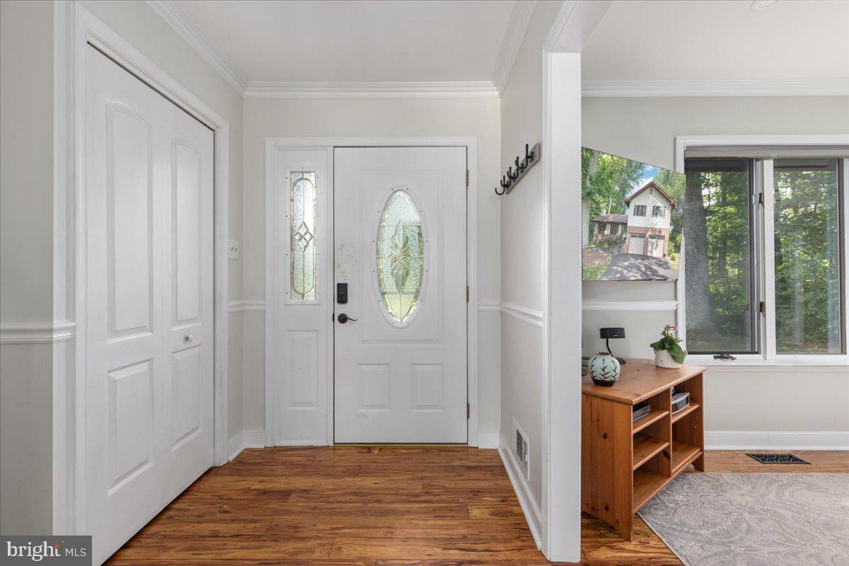 21817 Watson Road Leesburg, VA 20175 - Photo 3 of 52 Gallery Image 3