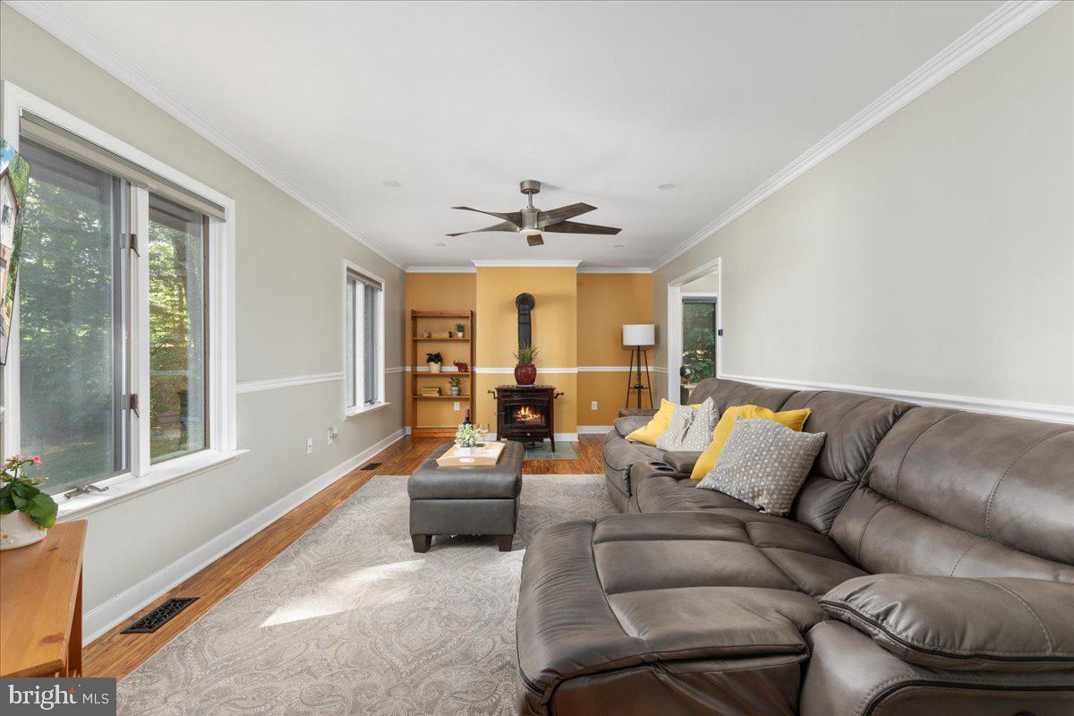 21817 Watson Road Leesburg, VA 20175 - Photo 5 of 52 Gallery Image 5