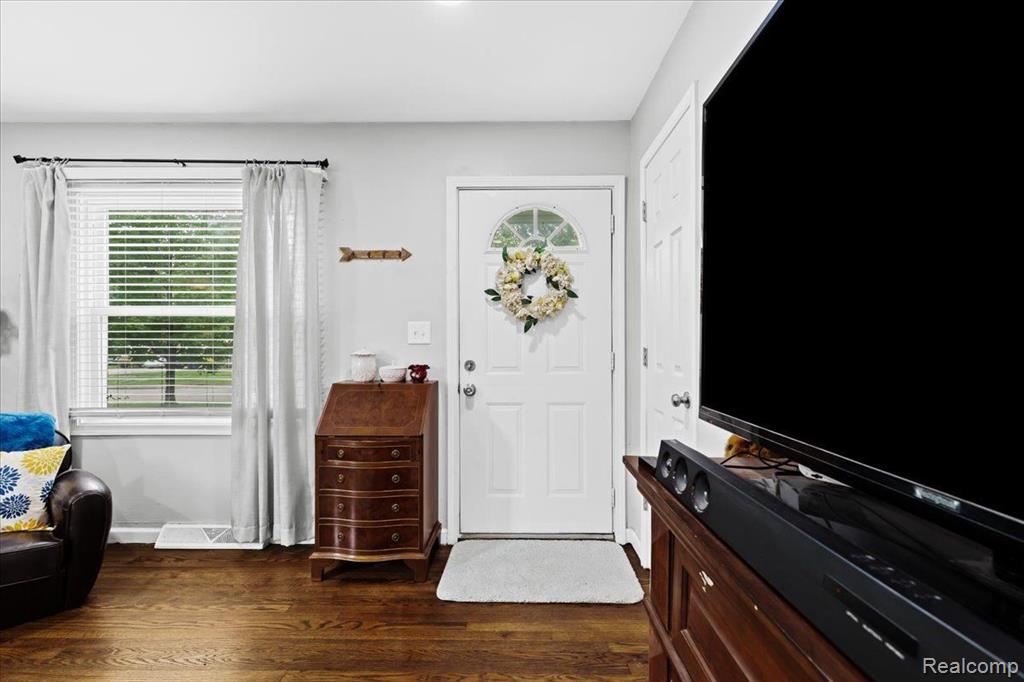 4941 Merrick Street Dearborn Heights, MI 48125 - Photo 12 of 27
