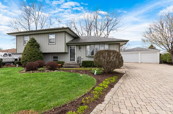 $360,000 | 6512 Jack Rogers Lane, Plainfield, IL 60586