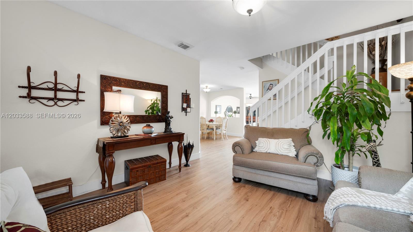 16590 Southwest 70th Street Miami, FL 33193 - Photo 3 of 53