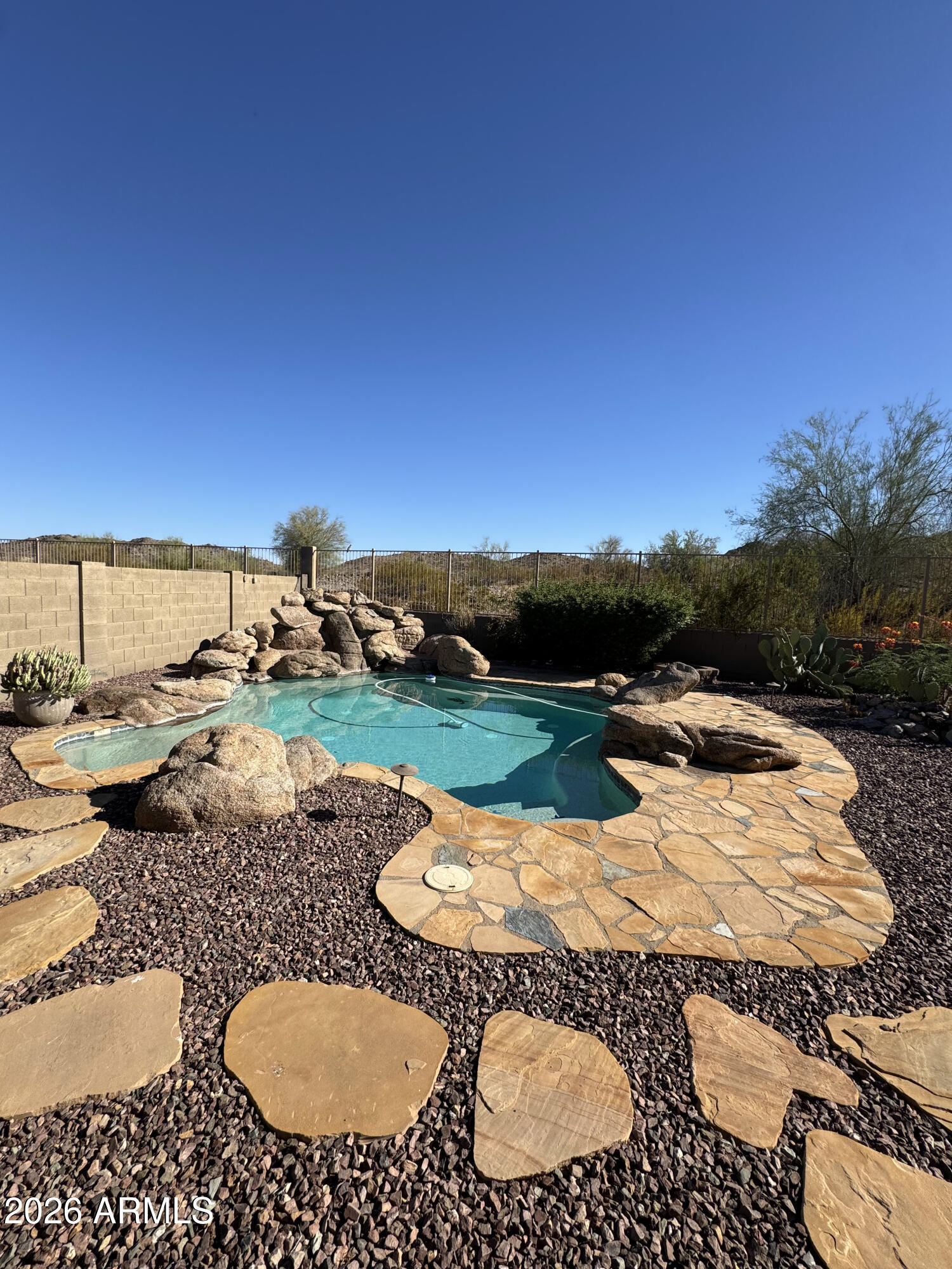 18391 Verdin Road Goodyear, AZ 85338 - Photo 14 of 23