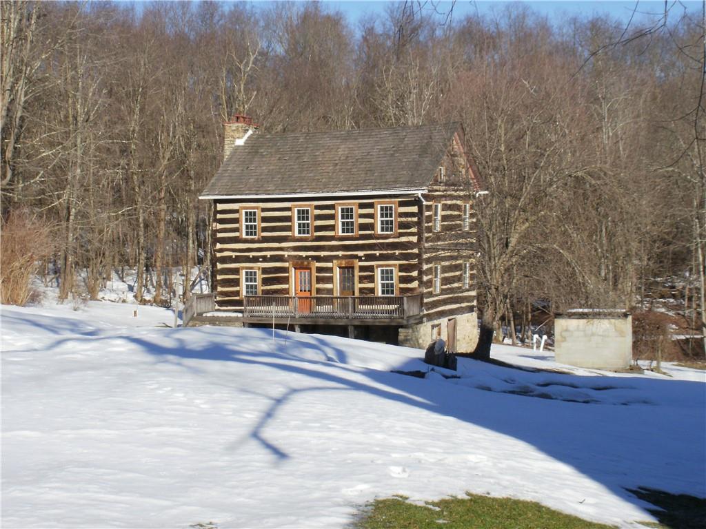 408 Maggie Road Somerset, PA 15501 - Photo 1 of 18 Gallery Image 1