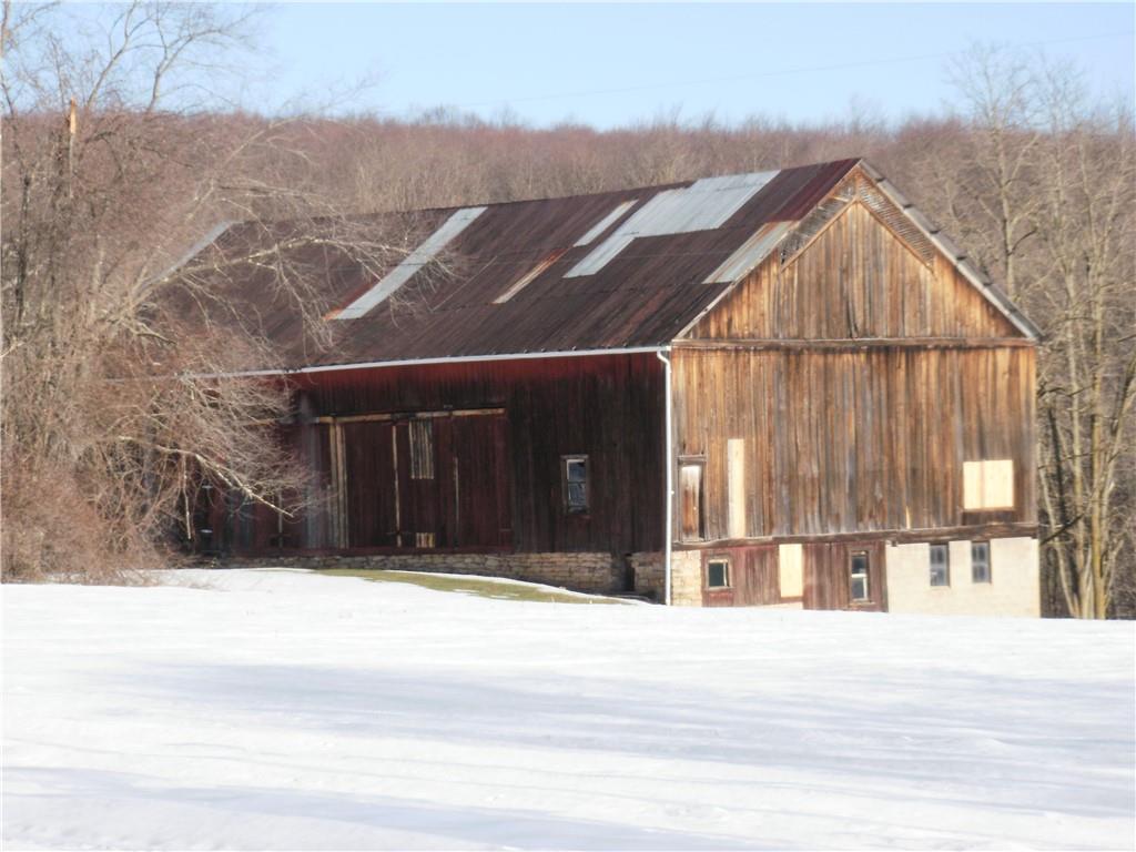 408 Maggie Road Somerset, PA 15501 - Photo 3 of 18 Gallery Image 3