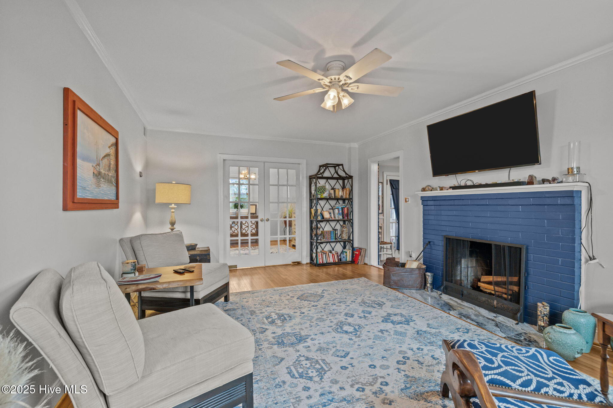 2973 Highway 70 Beaufort, NC 28516 - Photo 11 of 40 LR Woodburning FP