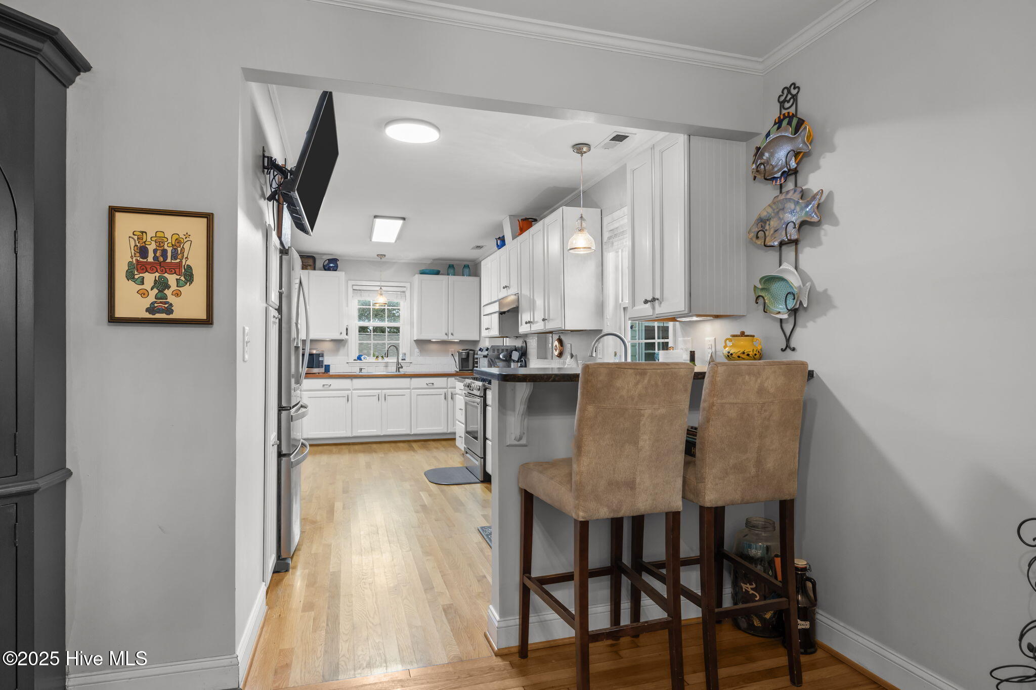 2973 Highway 70 Beaufort, NC 28516 - Photo 14 of 40 DR Bar Seating