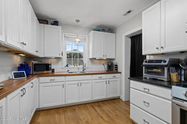 $387,700 | 2973 Highway 70, Beaufort, NC 28516