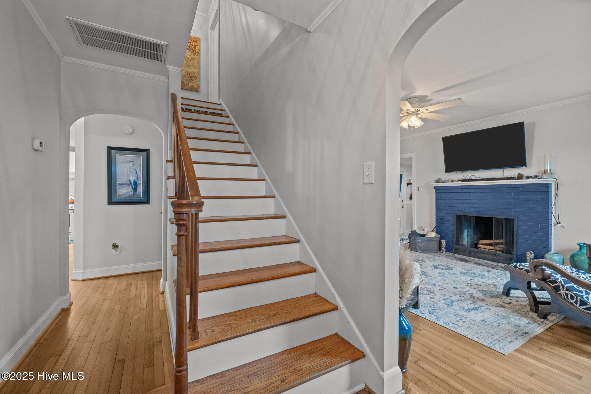 2973 Highway 70 Beaufort, NC 28516 - Photo 24 of 40 Foyer with Archways