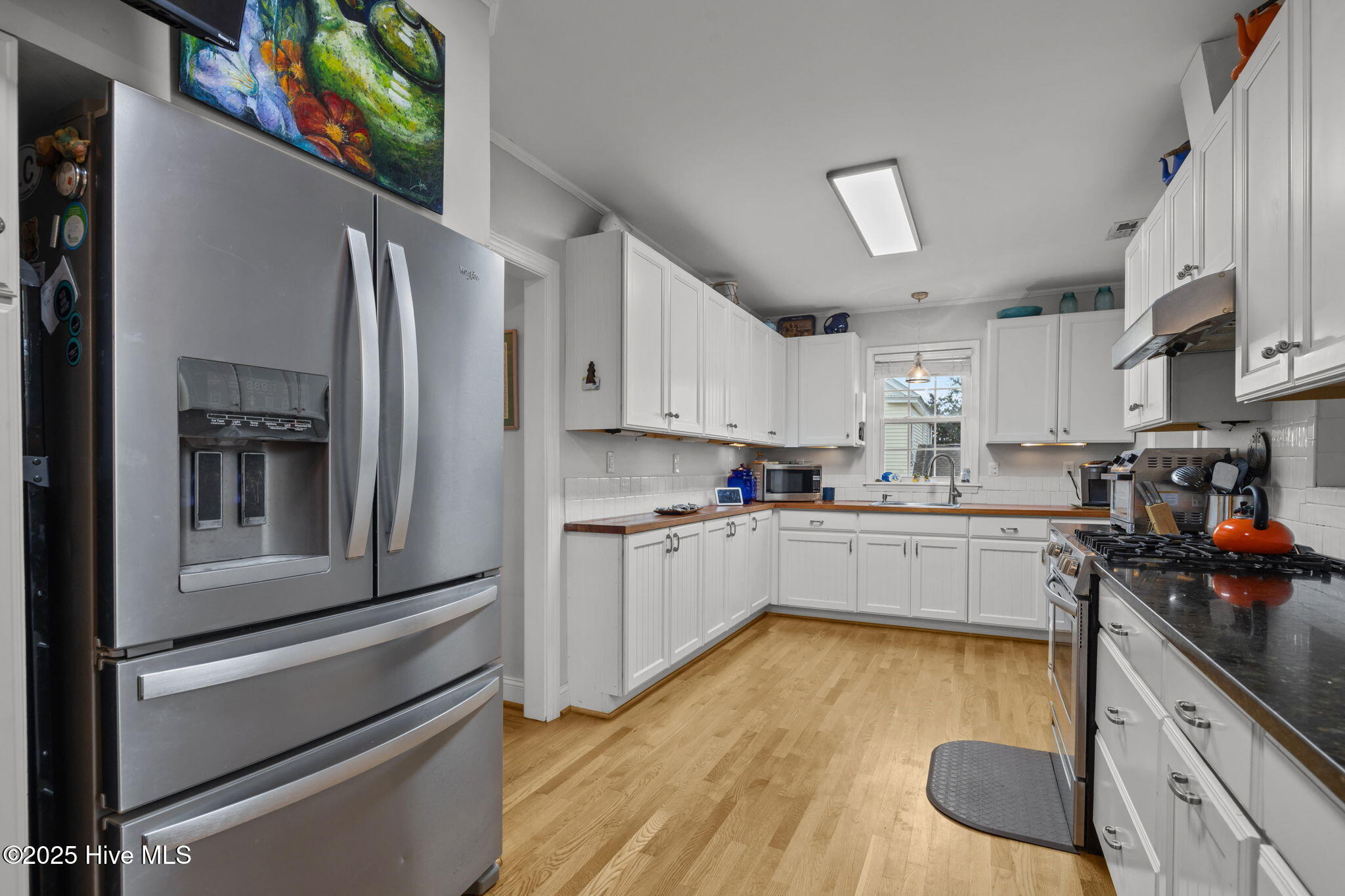 2973 Highway 70 Beaufort, NC 28516 - Photo 5 of 40 Kitchen Granite and Butcherblock