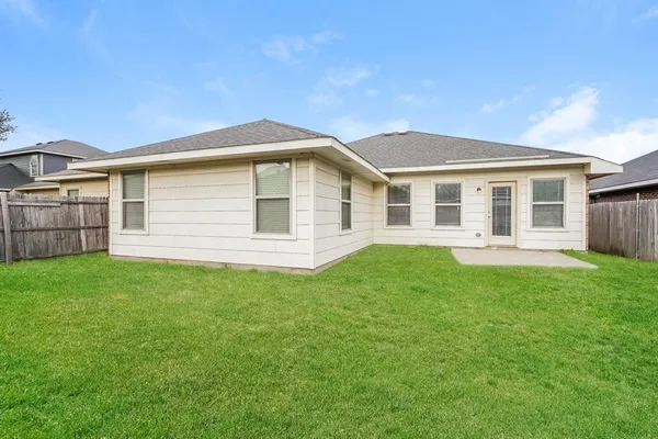 $2,020 | 3445 Cayman Drive, Fort Worth, TX 76123