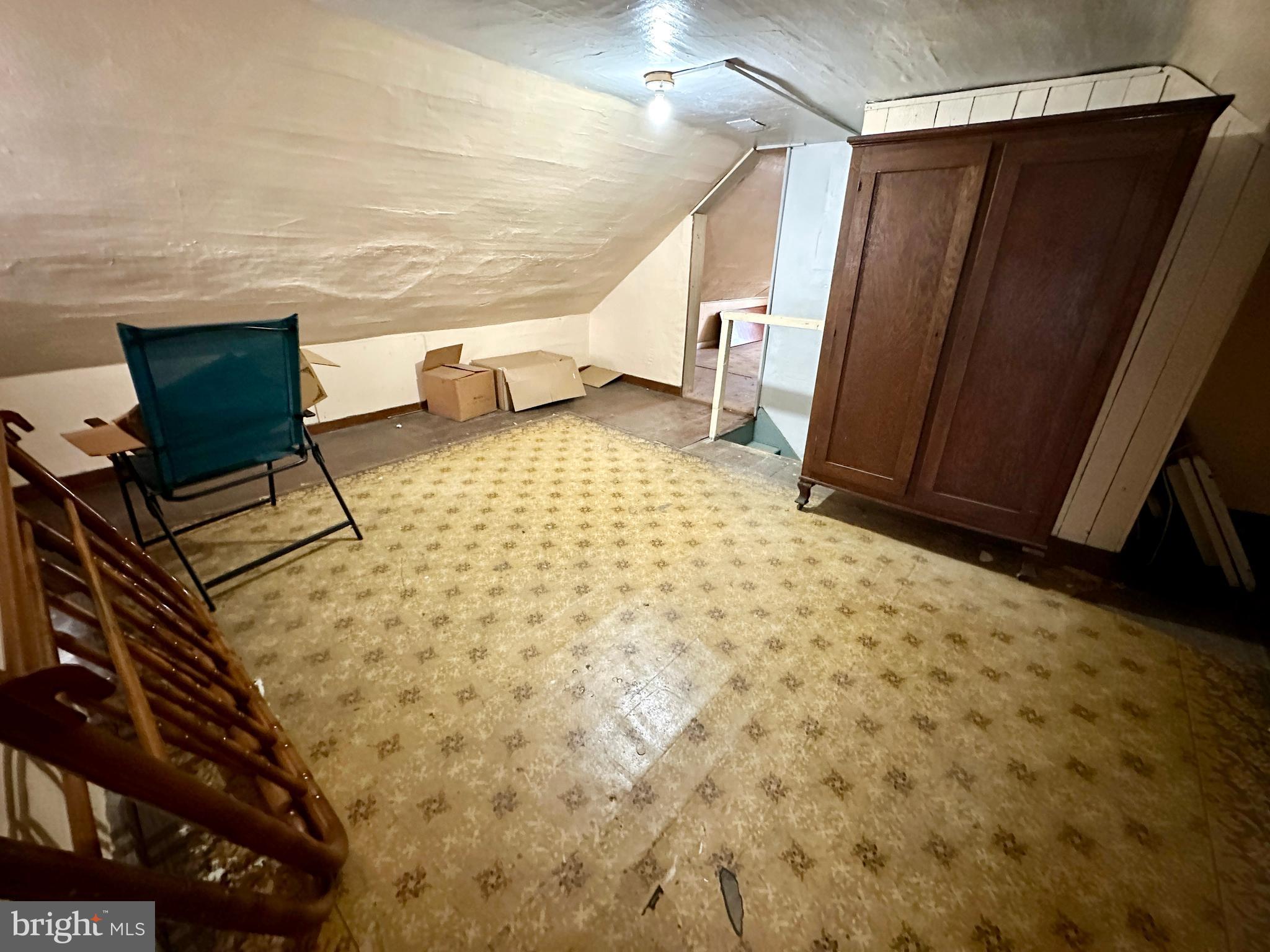 2729 Frederick Road Baltimore, MD 21228 - Photo 27 of 42 Bedroom 3