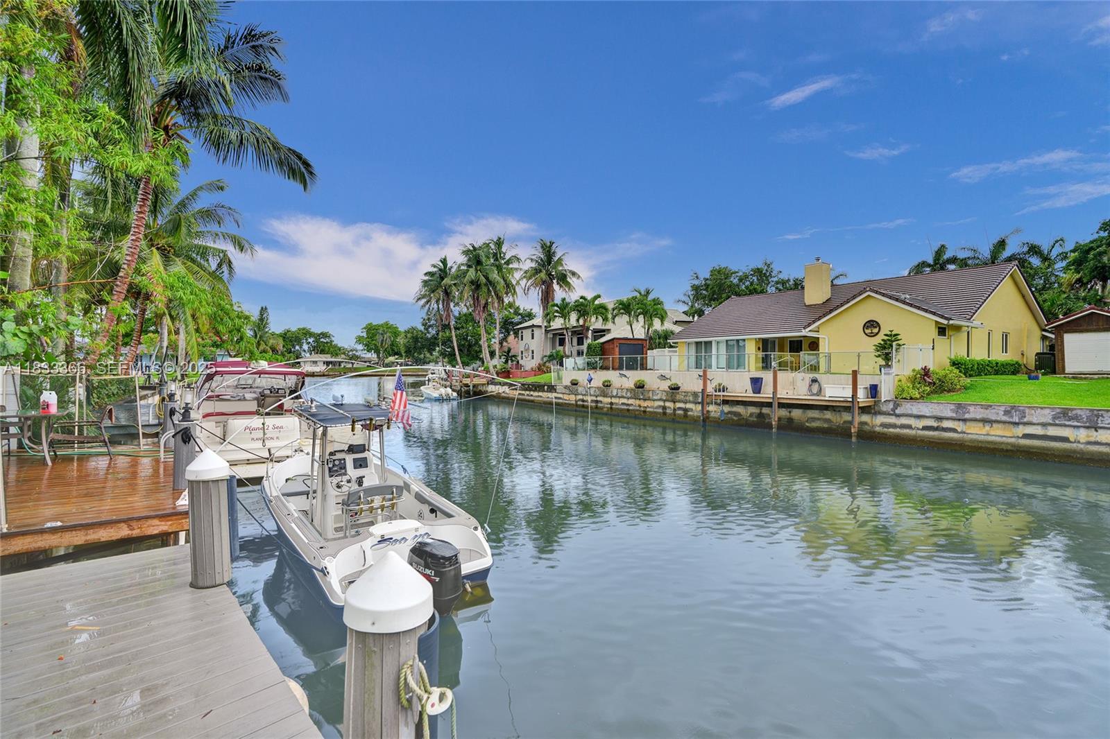 5840 Southwest 19th Street Plantation, FL 33317 - Photo 4 of 66