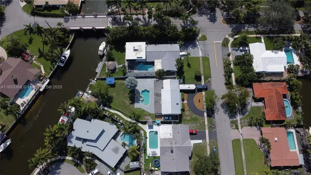 $950,000 | 5840 Southwest 19th Street, Plantation, FL 33317