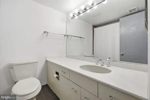 $995,000 | 1015 33rd Street Northwest, Unit 402, Washington, DC 20007