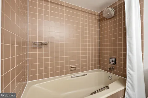 $995,000 | 1015 33rd Street Northwest, Unit 402, Washington, DC 20007