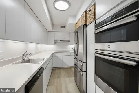 $995,000 | 1015 33rd Street Northwest, Unit 402, Washington, DC 20007
