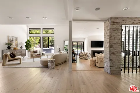 $2,890,000 | 4020 Park Melinda, Calabasas, CA 91302