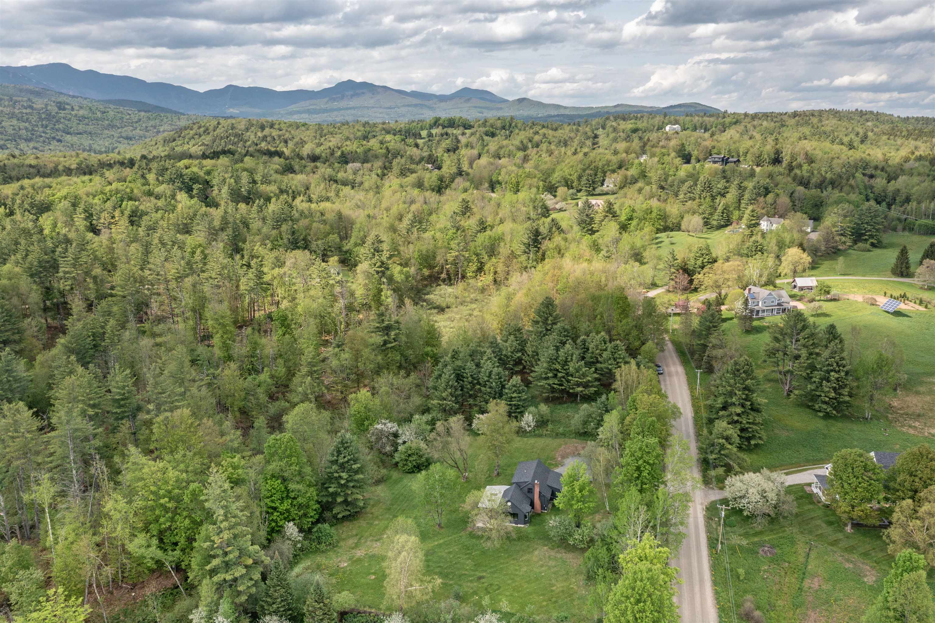 127 Shaw Hill Road Stowe, VT 05672 - Photo 2 of 32