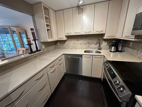 $729,900 | 1 Watermill Place, Unit 316, Arlington, MA 02476