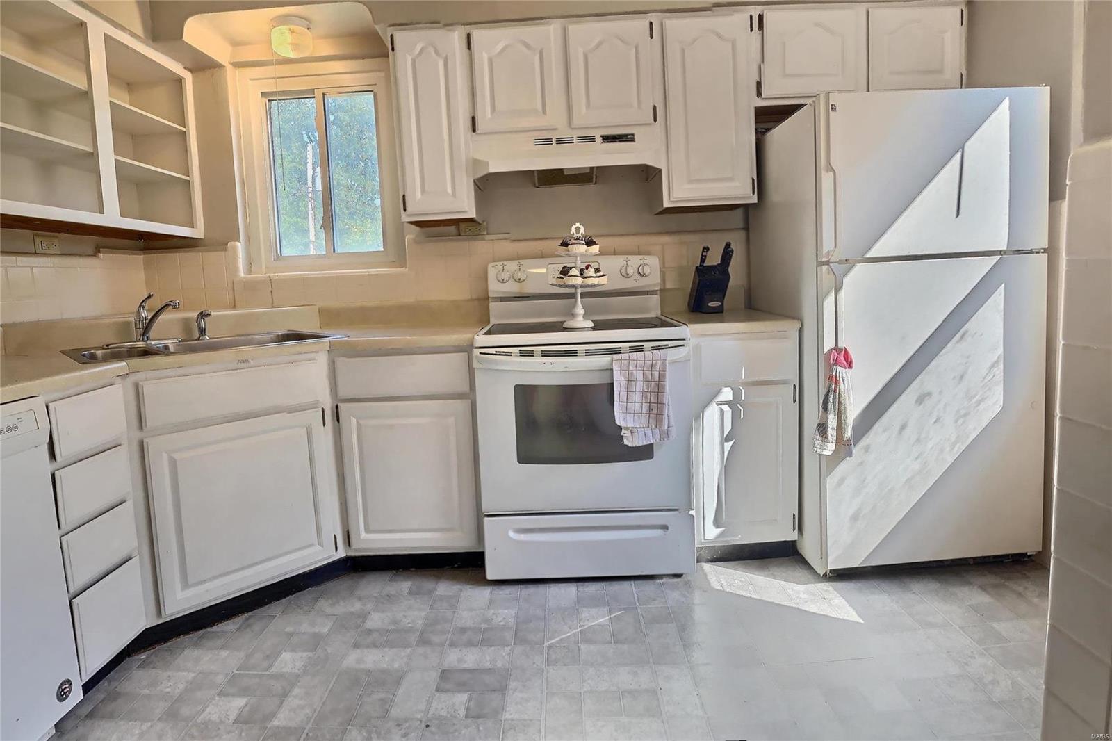2816 Telegraph Road St. Louis, MO 63125 - Photo 6 of 12 Gallery Image 6