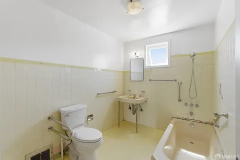 $1,495,000 | 6121 California Street, San Francisco, CA 94121