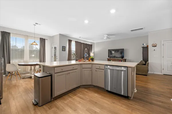 $3,500 | 507 Squire Pope Road, Summerville, SC 29486