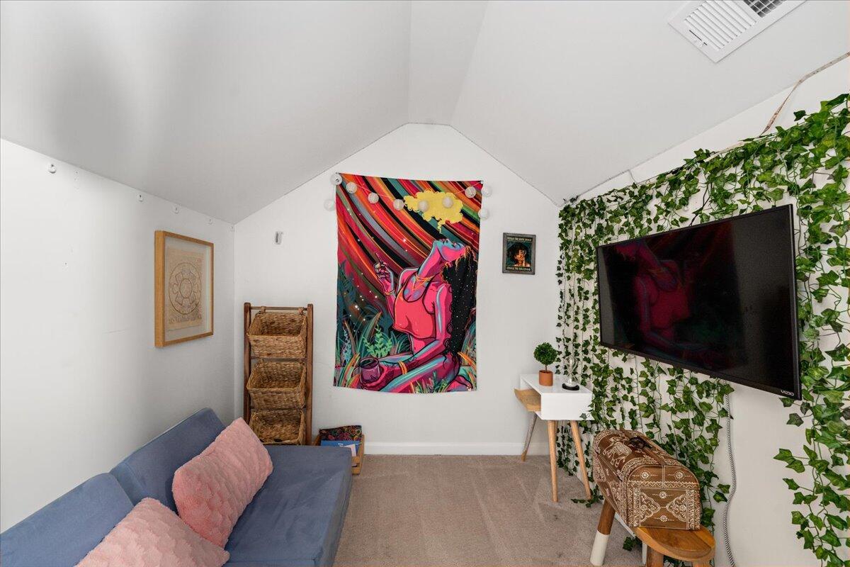 507 Squire Pope Road Summerville, SC 29486 - Photo 26 of 30 Guest Closet