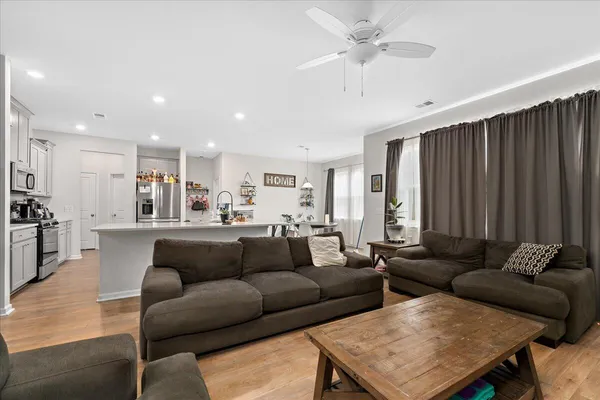 $3,500 | 507 Squire Pope Road, Summerville, SC 29486