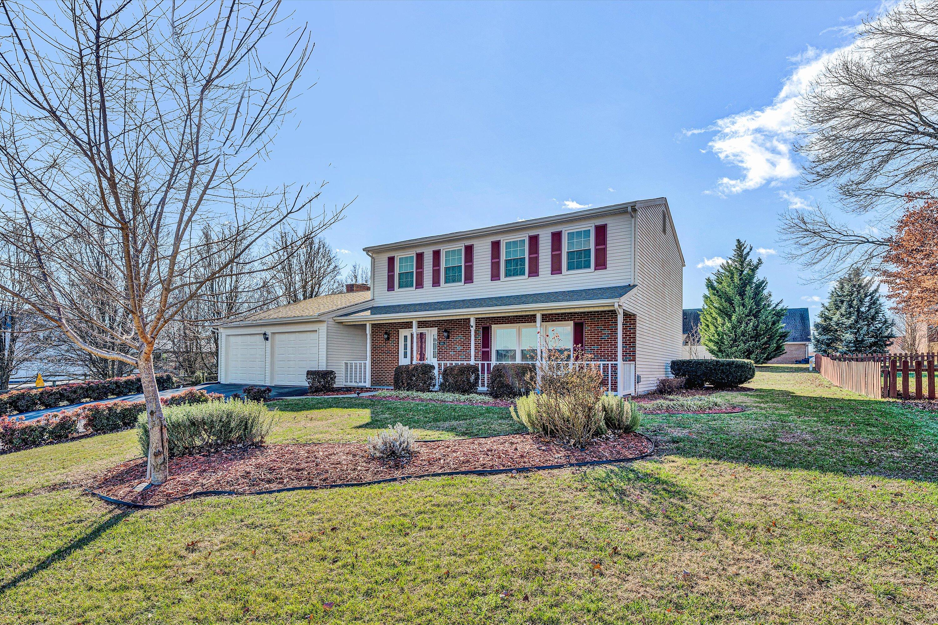 5106 Huntridge Road Roanoke, VA 24012 - Photo 2 of 41 03-010220250032