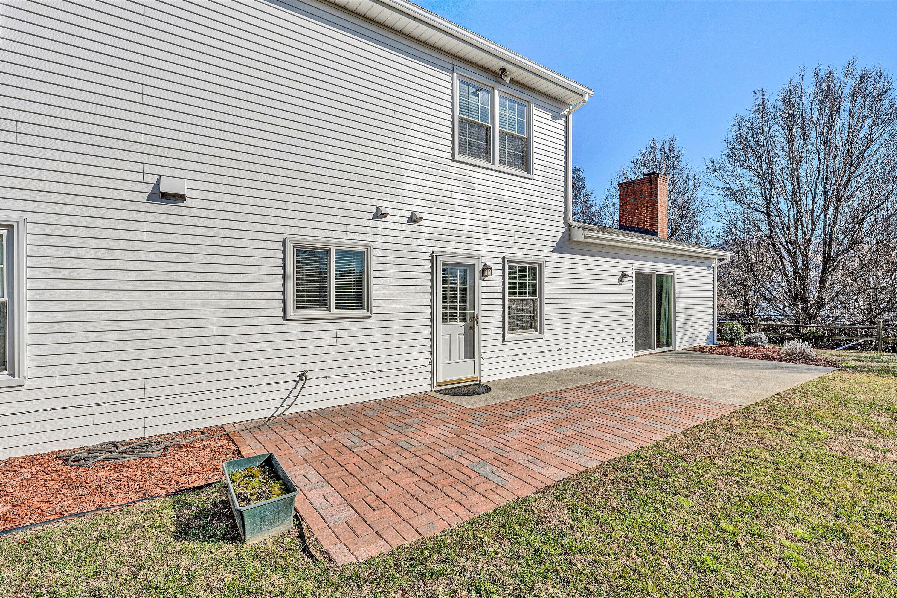 5106 Huntridge Road Roanoke, VA 24012 - Photo 35 of 41 30-010220250028