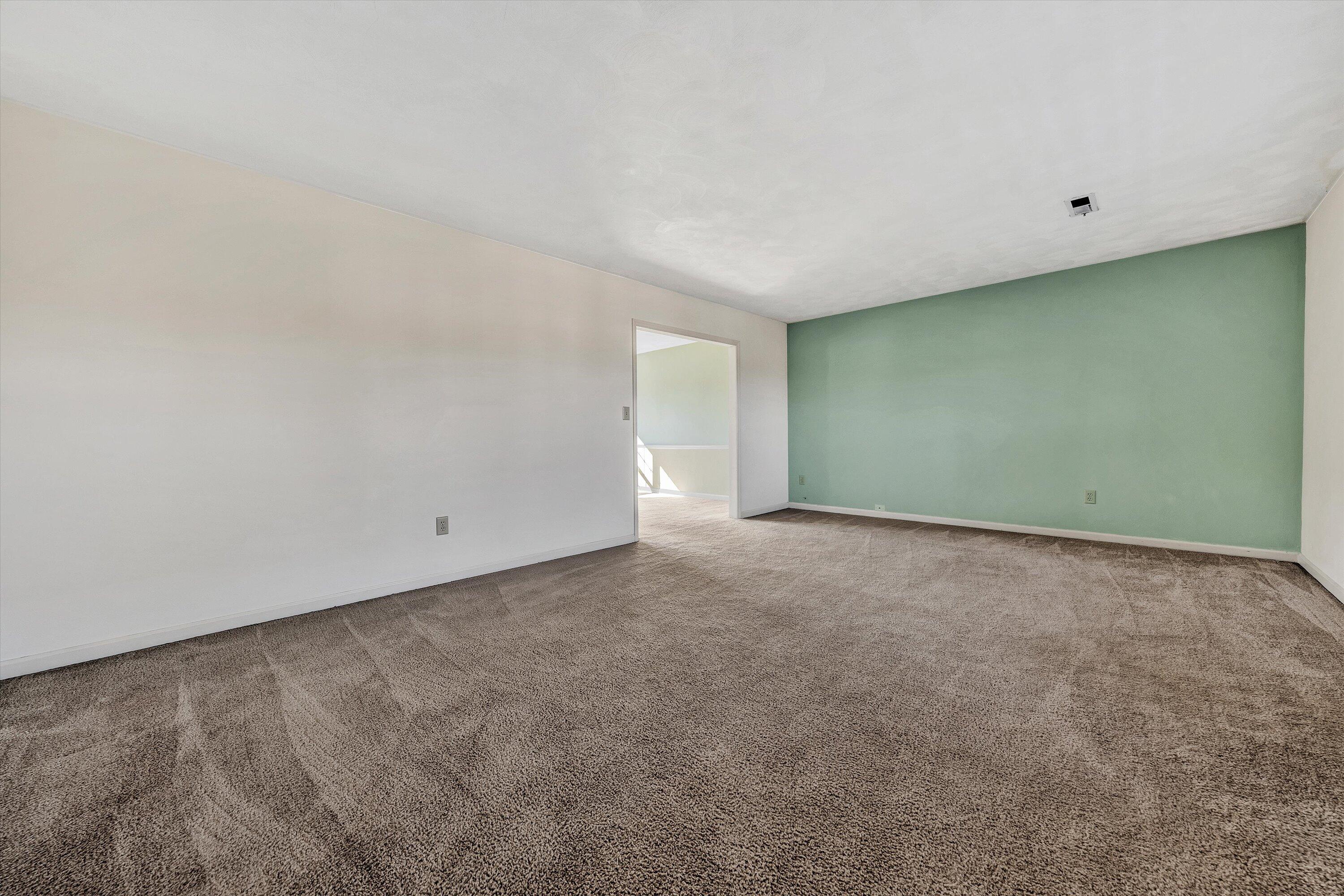 5106 Huntridge Road Roanoke, VA 24012 - Photo 9 of 41 07-010220250003