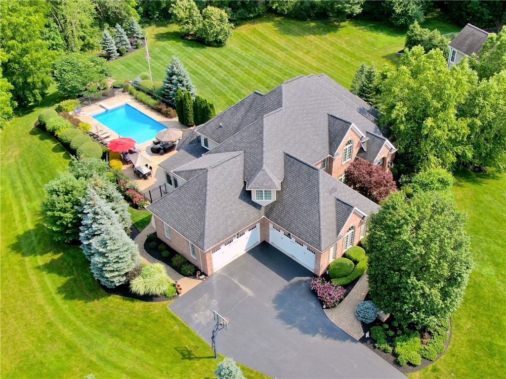 6735 Falcons Point Victor, NY 14564 - Photo 2 of 50