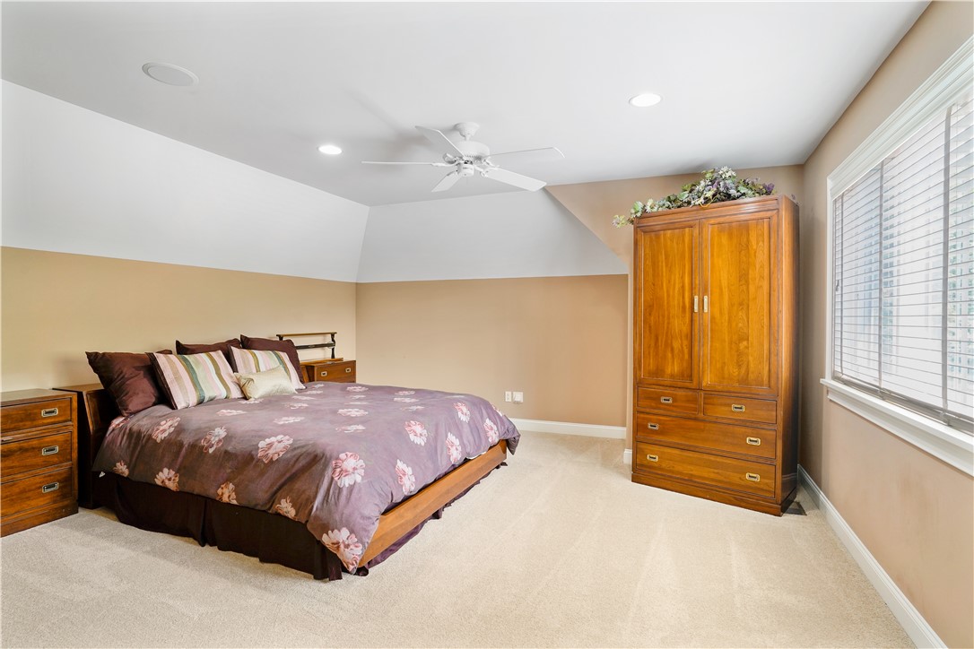 6735 Falcons Point Victor, NY 14564 - Photo 33 of 50