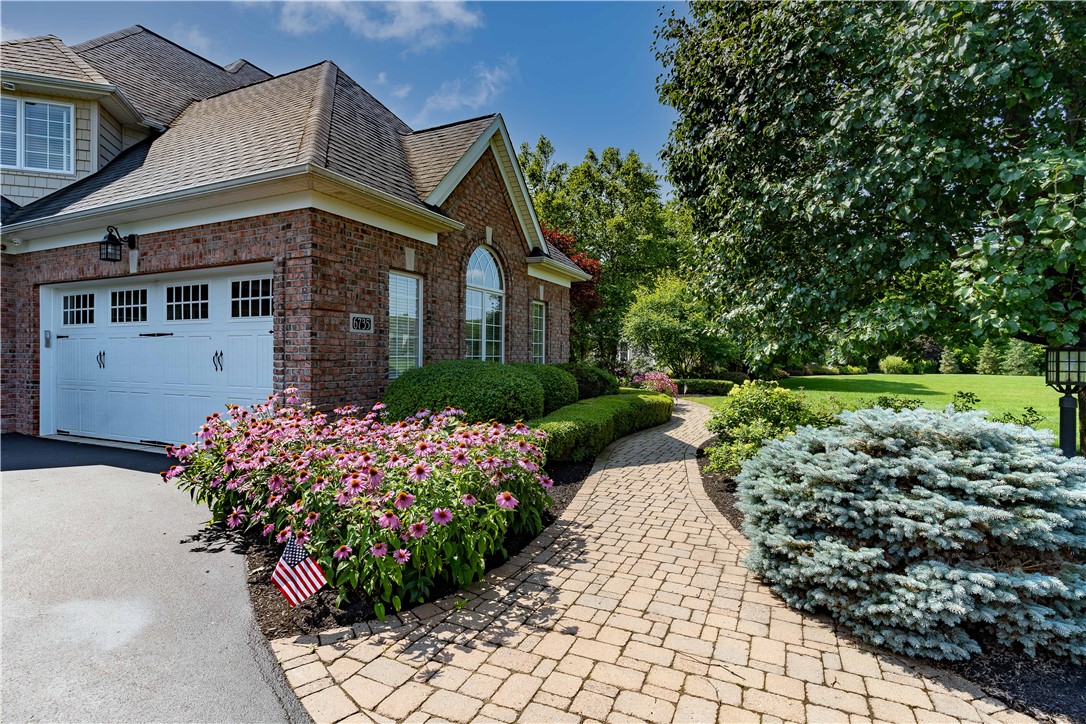 6735 Falcons Point Victor, NY 14564 - Photo 4 of 50