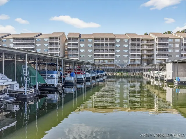 $375,000 | 68 Lighthouse Road, Unit 321, Lake Ozark, MO 65049