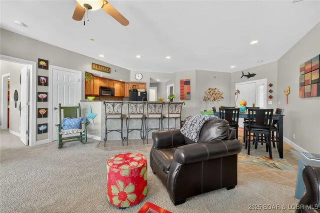 $375,000 | 68 Lighthouse Road, Unit 321, Lake Ozark, MO 65049