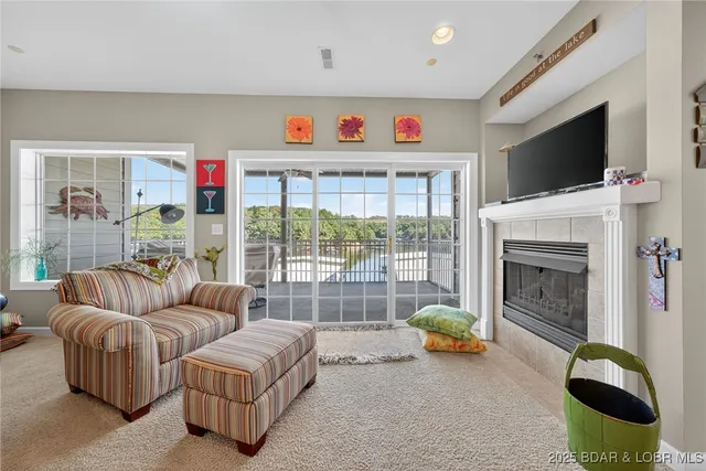 $375,000 | 68 Lighthouse Road, Unit 321, Lake Ozark, MO 65049