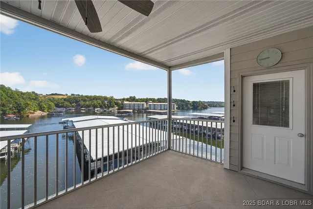 $375,000 | 68 Lighthouse Road, Unit 321, Lake Ozark, MO 65049