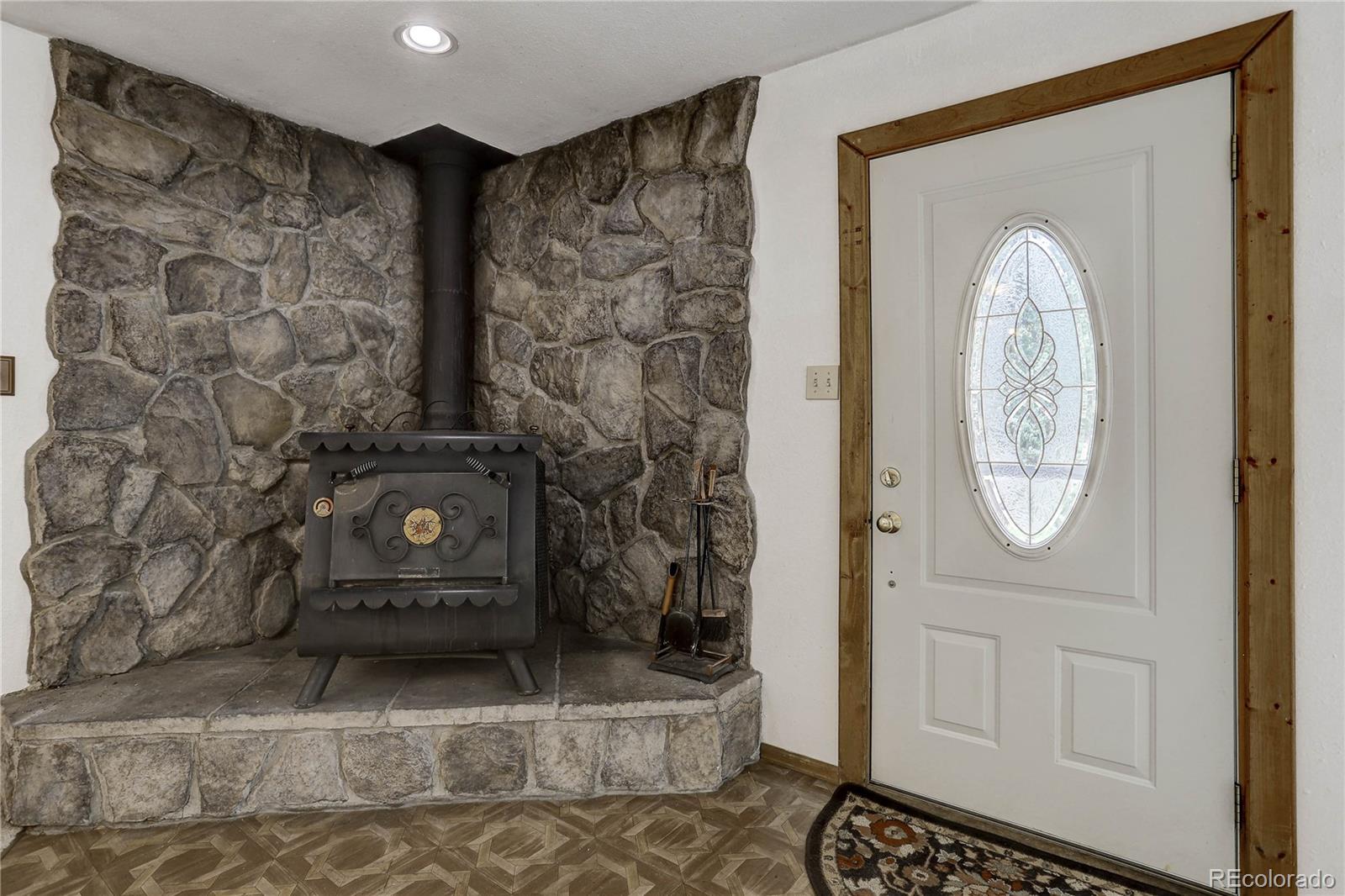 34198 Forest Estates Road Evergreen, CO 80439 - Photo 10 of 40 Gallery Image 10