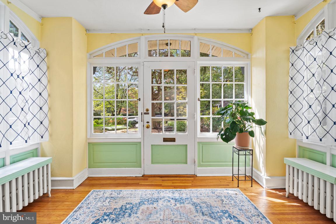 8023 Seminole Street Philadelphia, PA 19118 - Photo 5 of 42