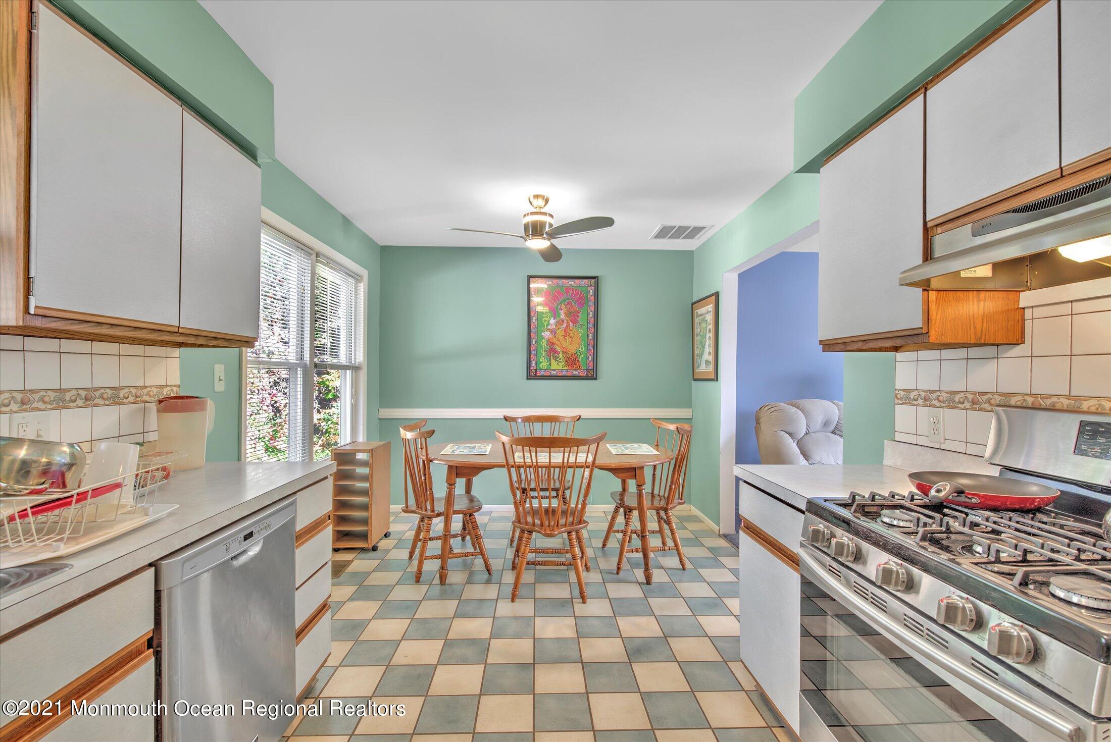 214 Nantucket Road Forked River, NJ 08731 - Photo 7 of 31 12-KITCHEN